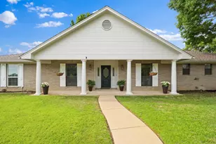 1814 Lakeridge Dr, Weatherford, TX 76087 - Photo 3