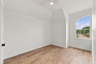 900 Blossomwood Ct, Arlington, TX 76017 - Photo 25