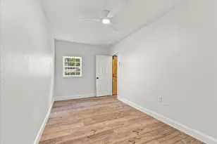 900 Blossomwood Ct, Arlington, TX 76017 - Photo 29