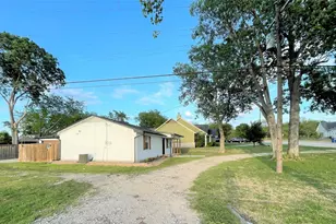 101 E 2nd St, Prosper, TX 75078 - Photo 3