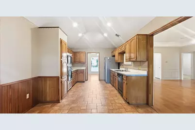 7308 Spurgeon Court, North Richland Hills, TX 76180 - Photo 11