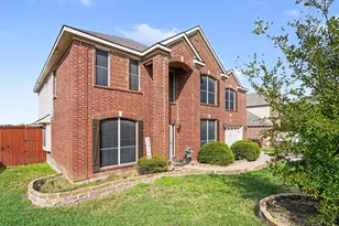 5004 Valleyside Dr, Fort Worth, TX 76123 - Photo 3
