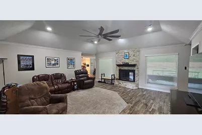 1510 Running Bear Trail, Crosby, TX 77532 - Photo 3