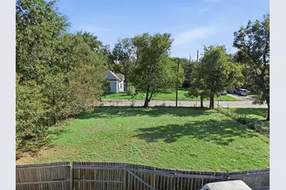1109 Alvarado Street, Cleburne, TX 76031 - Photo 5