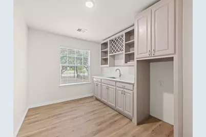 5860 Newt Patterson Road, Mansfield, TX 76063 - Photo 11