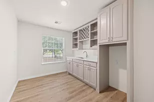 5860 Newt Patterson Rd, Mansfield, TX 76063 - Photo 11