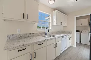 801 Trinity St, Cleburne, TX 76031 - Photo 11