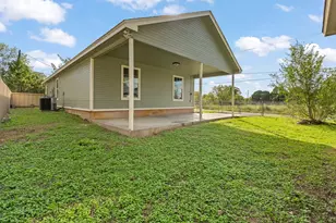 801 Trinity St, Cleburne, TX 76031 - Photo 5