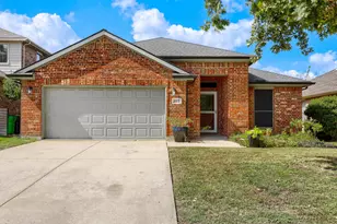 412 Crossbill Ln, Little Elm, TX 75068 - Photo 1