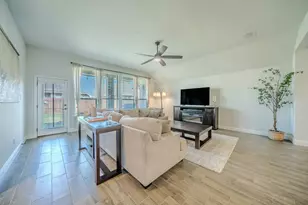 5925 Lovills Creek, Fort Worth, TX 76179 - Photo 5