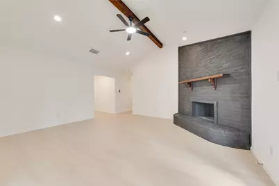3021 Meadowmoor Street, Fort Worth, TX 76133 - Photo 11