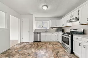 2104 Ruidoso Dr, Waco, TX 76712 - Photo 5