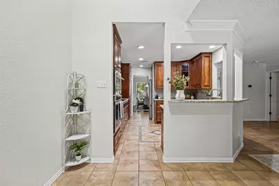 3406 Forestway Court, Arlington, TX 76001 - Photo 11