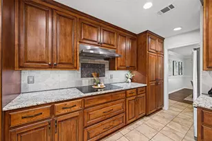 3406 Forestway Ct, Arlington, TX 76001 - Photo 15
