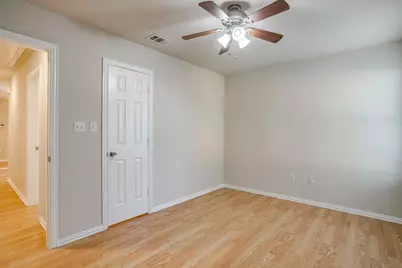 109 Briarwood Drive, Kennedale, TX 76060 - Photo 17