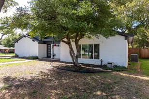 6401 Simmons Rd, North Richland Hills, TX 76182 - Photo 33