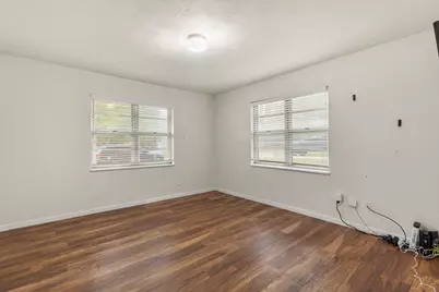 703 W Elizabeth Drive, Robinson, TX 76706 - Photo 19