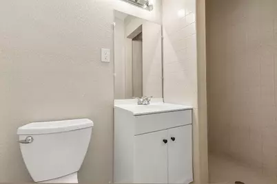 703 W Elizabeth Drive, Robinson, TX 76706 - Photo 15