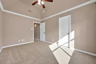 5801 Mira Lago Ln, Arlington, TX 76017 - Photo 27