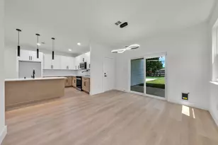 3639 Pueblo St, Dallas, TX 75212 - Photo 3