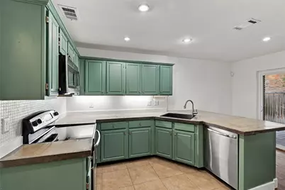 1704 Overlook Drive, Grapevine, TX 76051 - Photo 13