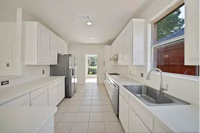 2321 Denham Drive, Arlington, TX 76001 - Photo 9