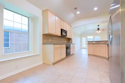 1429 Tree Top Drive, Frisco, TX 75033 - Photo 9