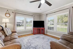 447 Bales St, Cleburne, TX 76033 - Photo 5
