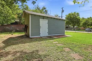447 Bales St, Cleburne, TX 76033 - Photo 21