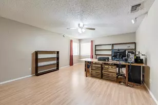 2033 Oakmeadow St, Bedford, TX 76021 - Photo 17