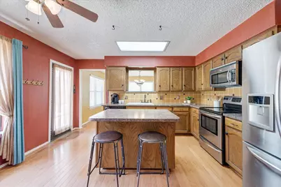 2033 Oakmeadow Street, Bedford, TX 76021 - Photo 11