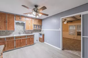 3729 Chenault St, Fort Worth, TX 76111 - Photo 11