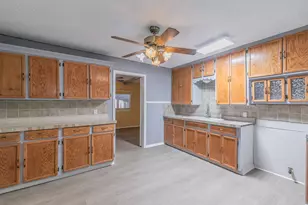 3729 Chenault St, Fort Worth, TX 76111 - Photo 9