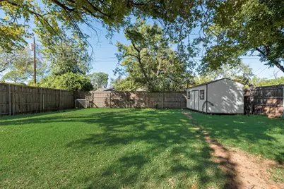 1717 Meadow Valley, Irving, TX 75060 - Photo 9