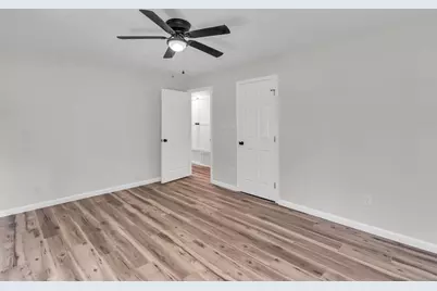 5501 Westcreek Drive, Fort Worth, TX 76133 - Photo 19