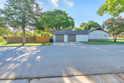 5501 Westcreek Drive, Fort Worth, TX 76133 - Photo 27