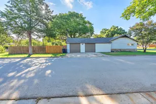 5501 Westcreek Dr, Fort Worth, TX 76133 - Photo 27
