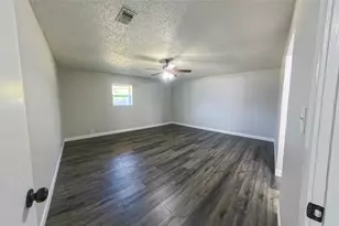 2913 County Rd 920, Crowley, TX 76036 - Photo 17