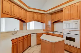 9901 Oak Grove Rd, Fort Worth, TX 76140 - Photo 13