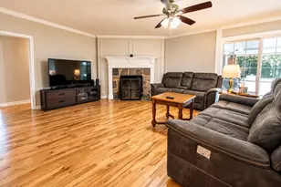 146 Village Estates Dr, Highland Village, TX 75077 - Photo 5