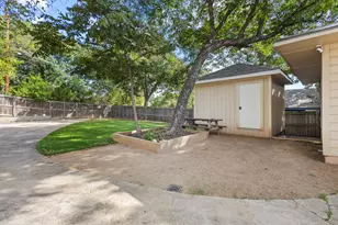 2861 W 9th St, Dallas, TX 75211 - Photo 29