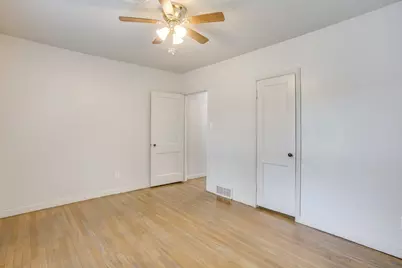 4930 Donnelly Avenue, Fort Worth, TX 76107 - Photo 19