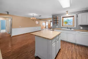 2510 S Wychelm Dr, Kilgore, TX 75662 - Photo 9
