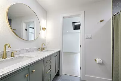 2909 Pacific Court, Irving, TX 75062 - Photo 11