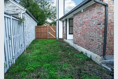 2012 Pheasant Drive, Lewisville, TX 75077 - Photo 13