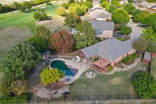 10717 Wolfcreek Ln, Rowlett, TX 75089 - Photo 1