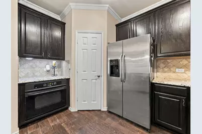 10717 Wolfcreek Lane, Rowlett, TX 75089 - Photo 9