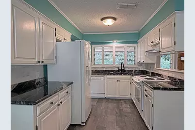 1006 Bel Air Drive, Athens, TX 75751 - Photo 3