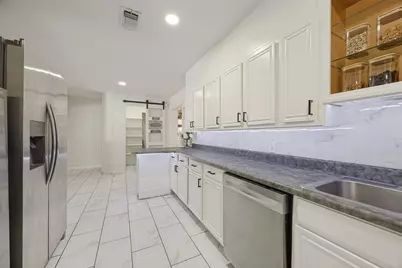 2020 Brown Avenue, Paris, TX 75460 - Photo 11