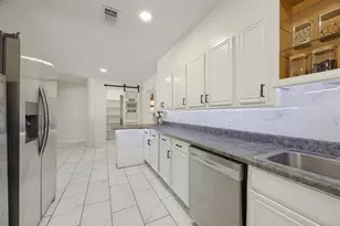 2020 Brown Ave, Paris, TX 75460 - Photo 11